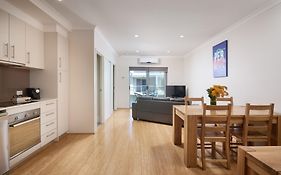 Airport Apartments By Vetroblu